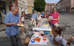 Animacje na Wakacje - PAPIER NA LATO - warsztaty plastyczne  (5)