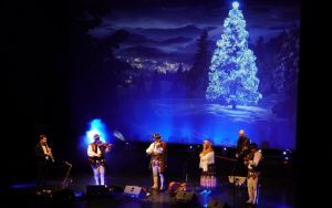 Koncert kolęd w wykonaniu zespołu Trebunie Tutki (6)