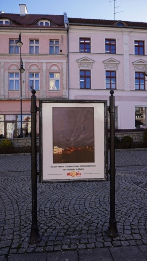 Wystawa plenerowa fotografii Pawła Szczegodzińskiego "Oblicza Miasta" (8)