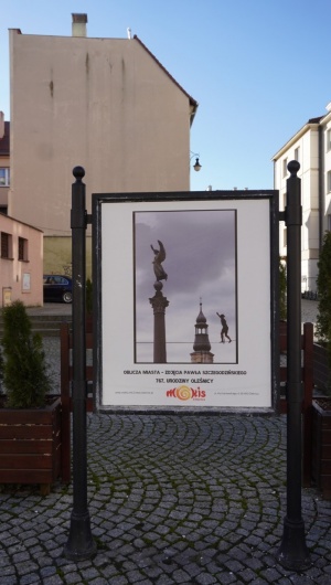 Wystawa plenerowa fotografii Pawła Szczegodzińskiego "Oblicza Miasta" (11)