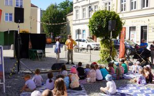 Teatralne Lato z MOKiS-em -spektakl ,,Jaś i Małgosia" (1)