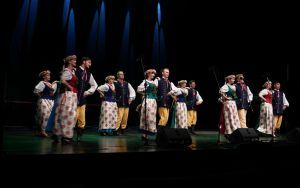 Występ Zespołu Pieśni i Tańca JUBILAT ze Świdnickiego Ośrodka Kultury (2)