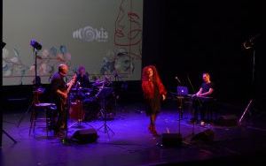 Koncert Osiecka Jazzowo w wykonaniu Natalii Lubrano z zespołem (6)